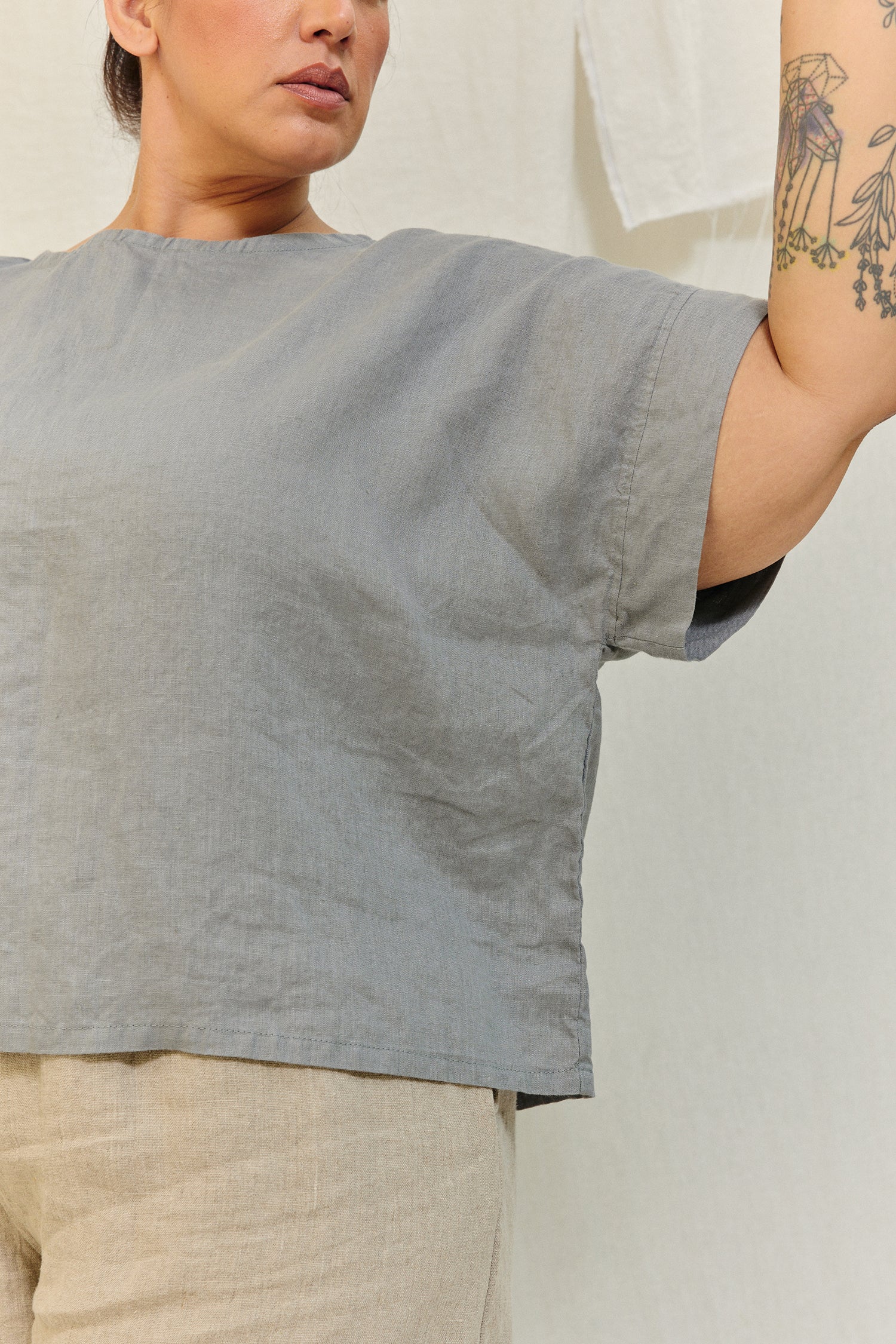 Georgia Tee in Lightweight Linen